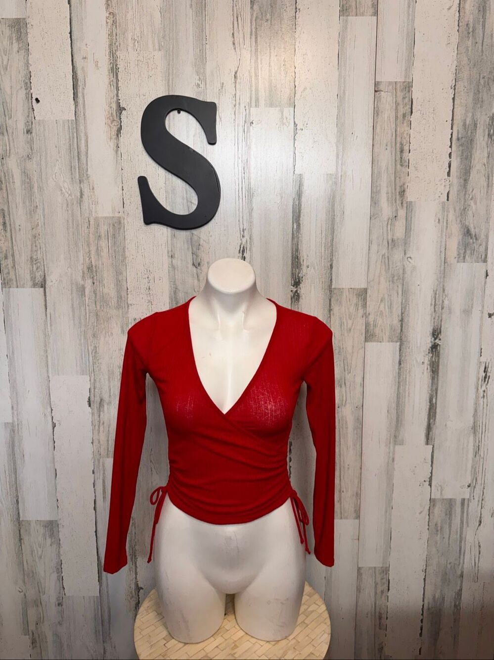 Windsor Red Ribbed Surplice Wrap Top Womens Small Ruched Tie Sides Long Sleeve